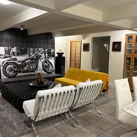 Seymour Private Bedroom, Ensuite Bathroom With Shared Pool, Hot Tub With Views North Vancouver Exteriör bild
