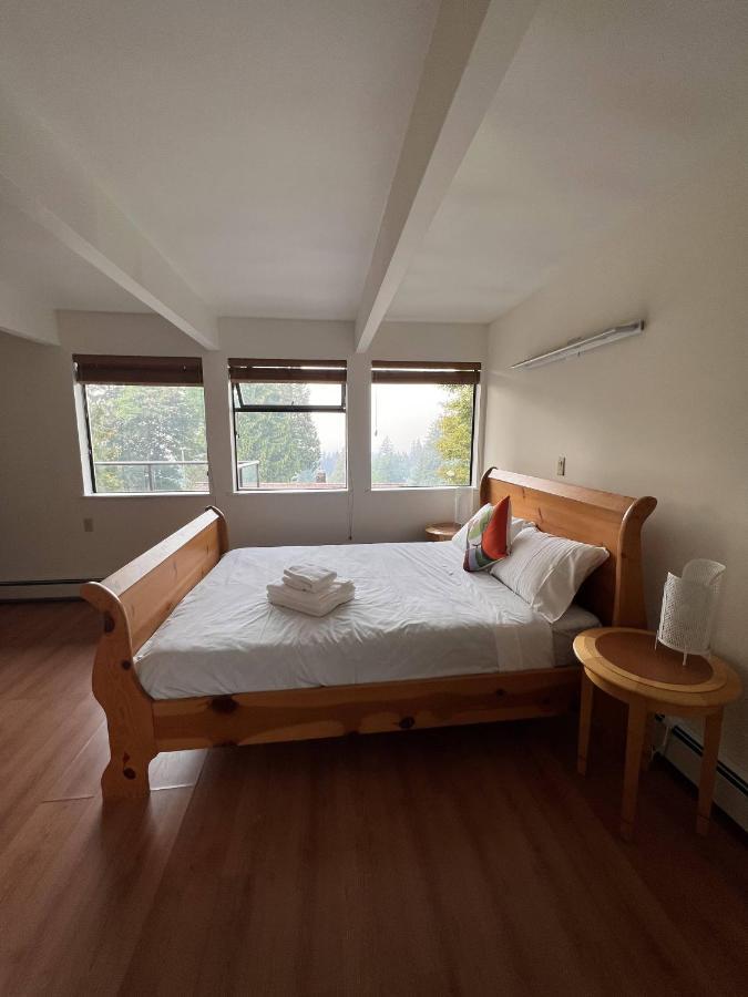 Seymour Private Bedroom, Ensuite Bathroom With Shared Pool, Hot Tub With Views North Vancouver Exteriör bild