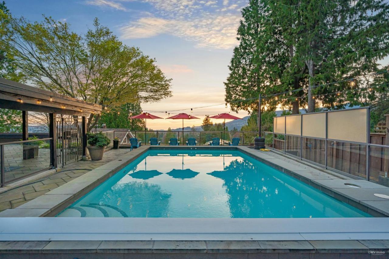 Seymour Private Bedroom, Ensuite Bathroom With Shared Pool, Hot Tub With Views North Vancouver Exteriör bild
