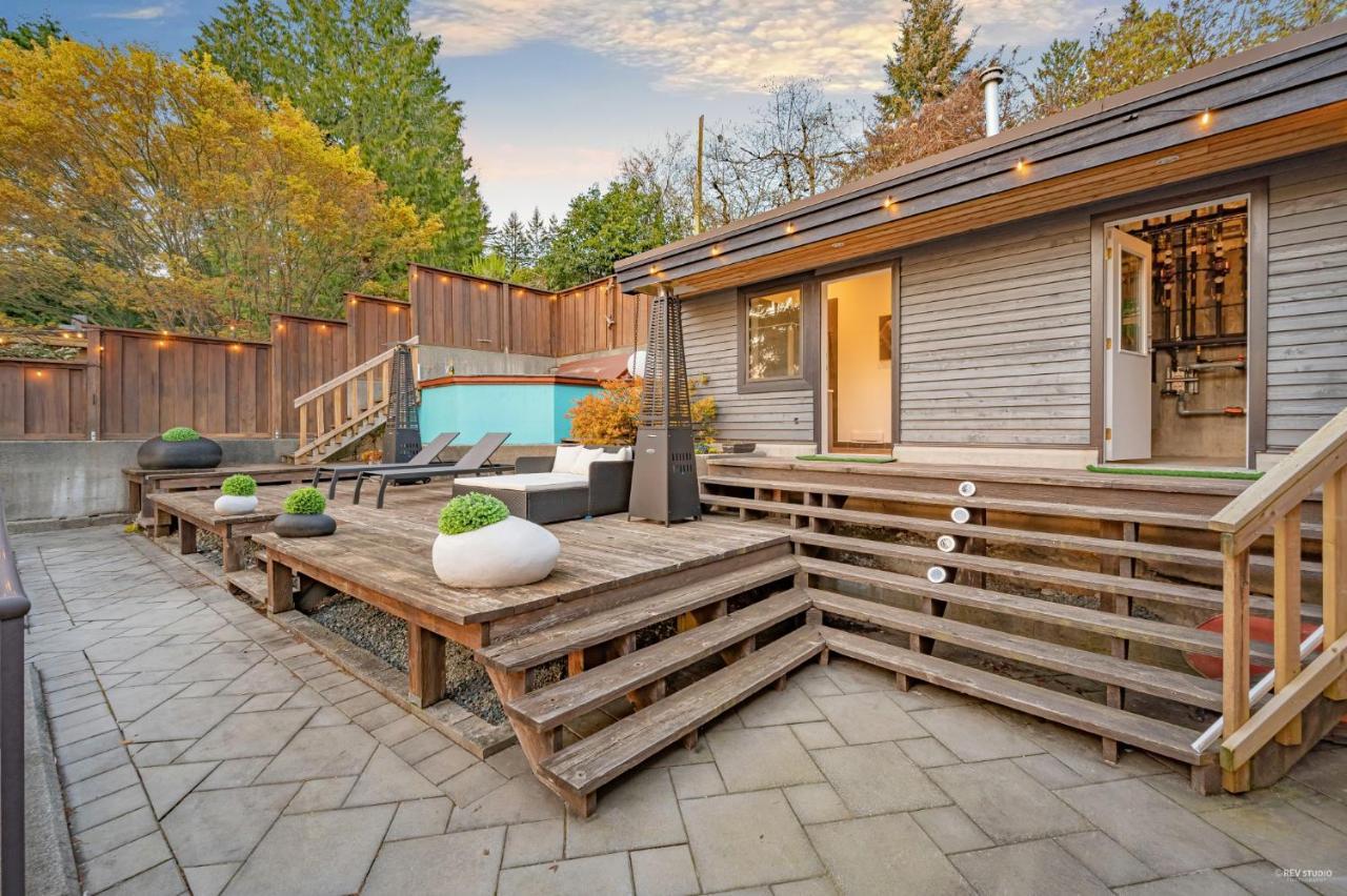 Seymour Private Bedroom, Ensuite Bathroom With Shared Pool, Hot Tub With Views North Vancouver Exteriör bild