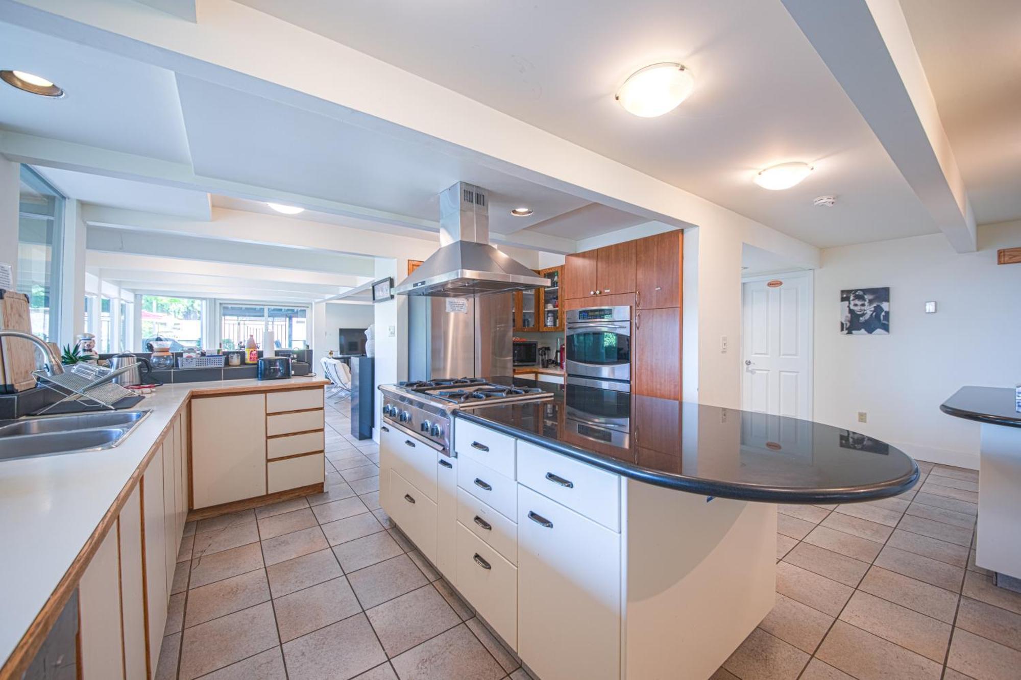 Seymour Private Bedroom, Ensuite Bathroom With Shared Pool, Hot Tub With Views North Vancouver Exteriör bild
