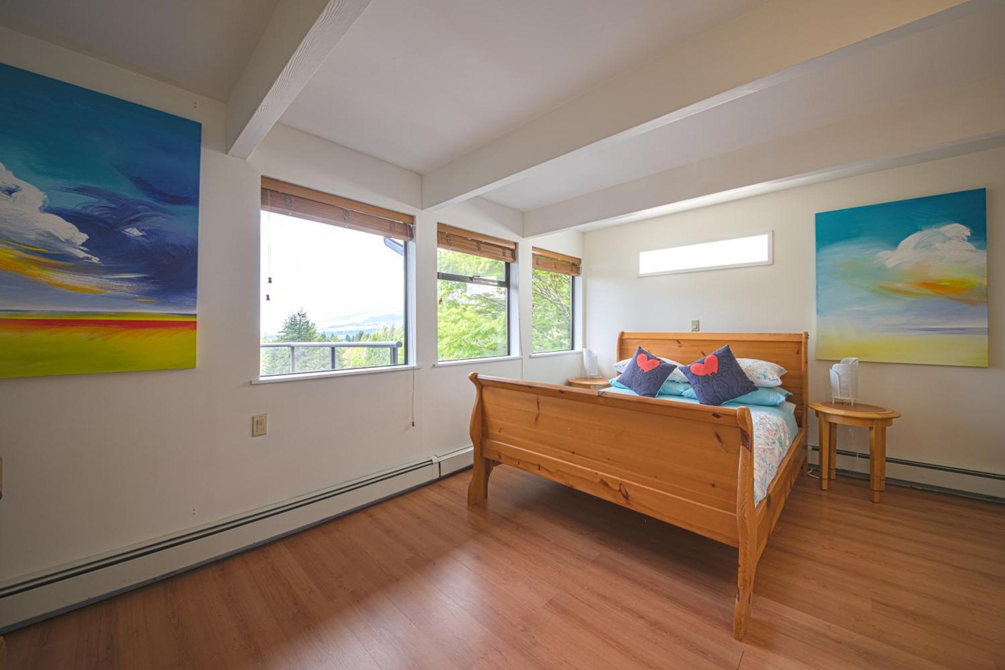 Seymour Private Bedroom, Ensuite Bathroom With Shared Pool, Hot Tub With Views North Vancouver Exteriör bild
